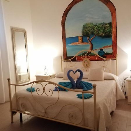 La Porta Sulla Costa Bed and Breakfast San Pantaleo Eksteriør billede