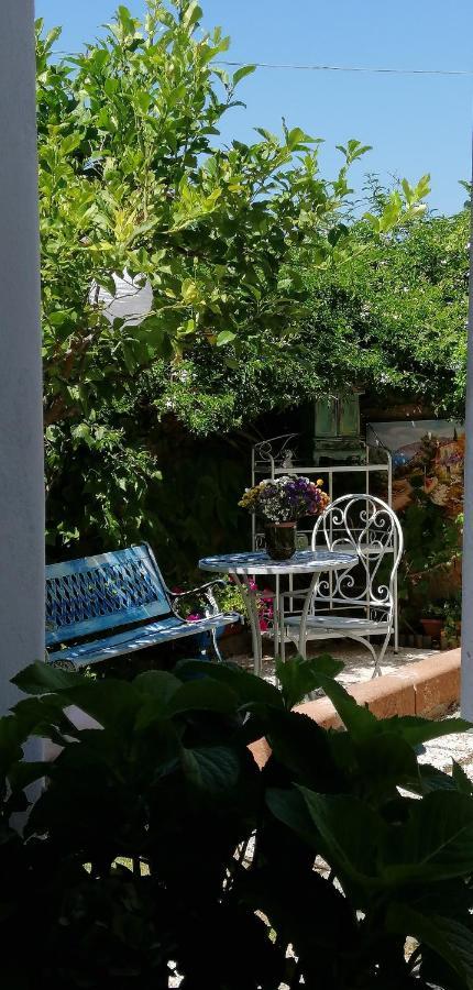 La Porta Sulla Costa Bed and Breakfast San Pantaleo Eksteriør billede