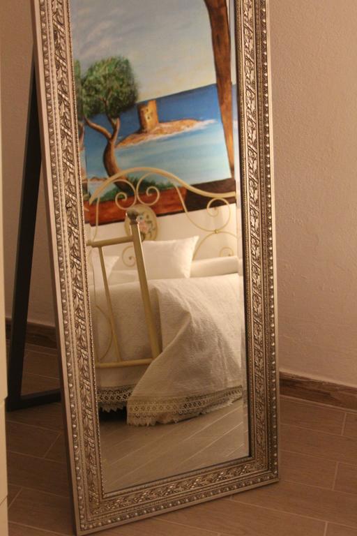 La Porta Sulla Costa Bed and Breakfast San Pantaleo Eksteriør billede