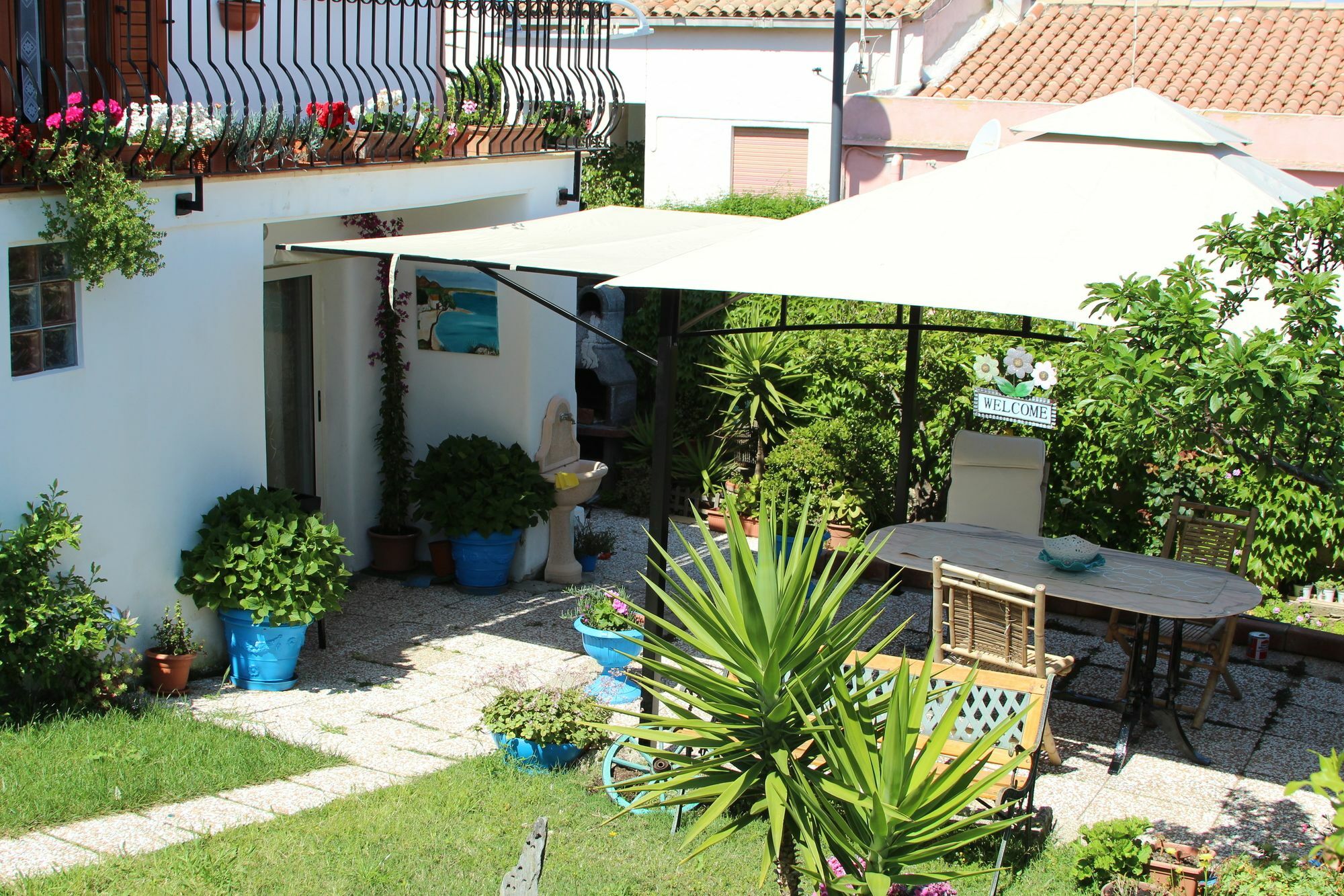 La Porta Sulla Costa Bed and Breakfast San Pantaleo Eksteriør billede