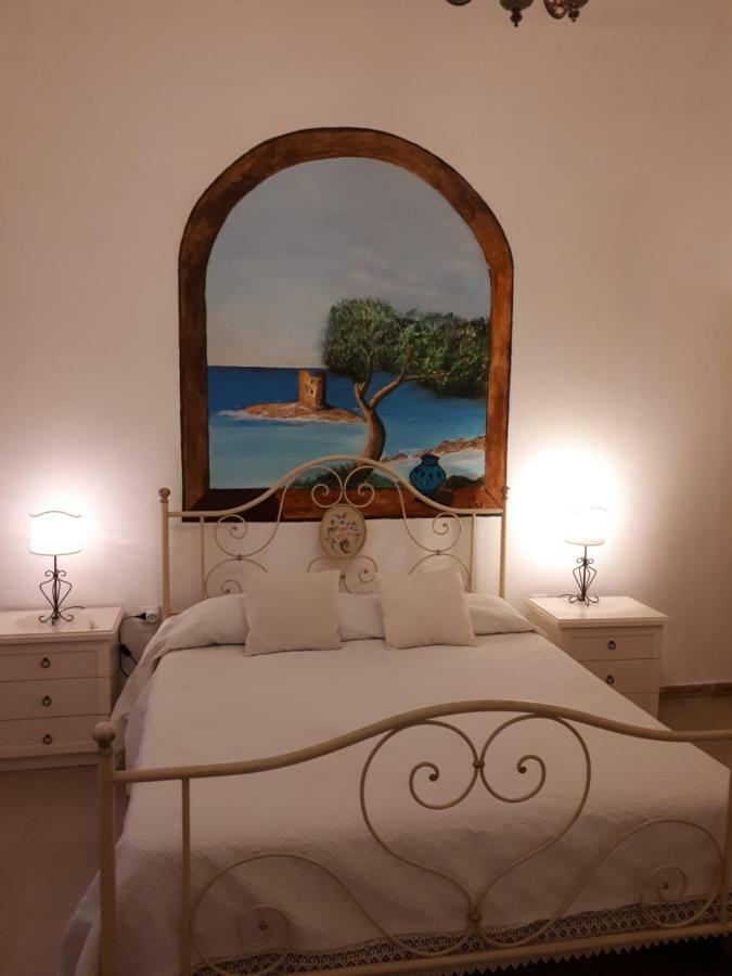La Porta Sulla Costa Bed and Breakfast San Pantaleo Eksteriør billede